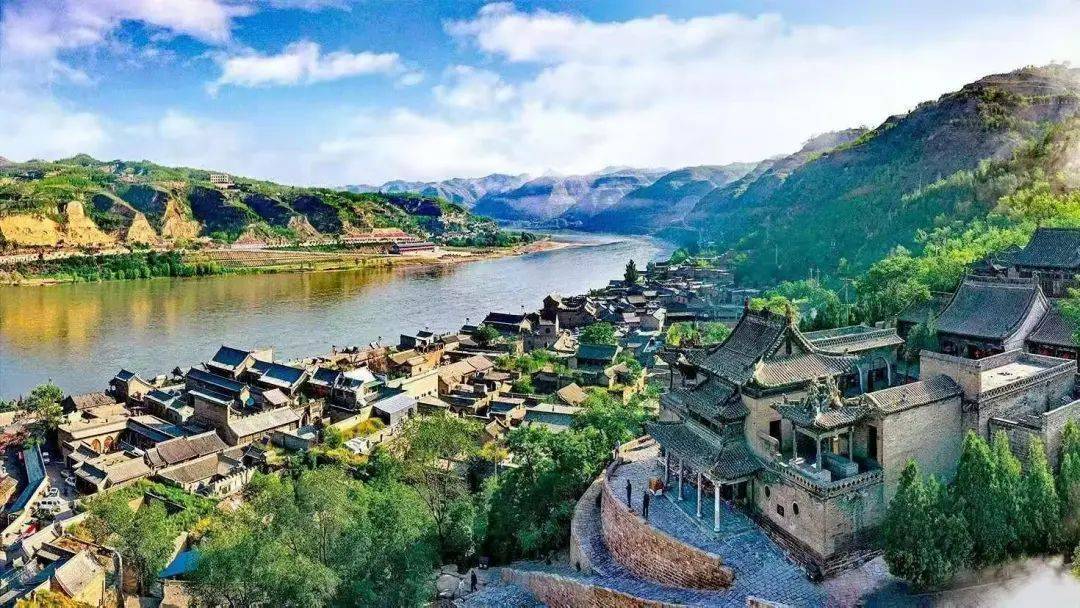 吕梁,铁骨铮铮的英雄传奇之旅